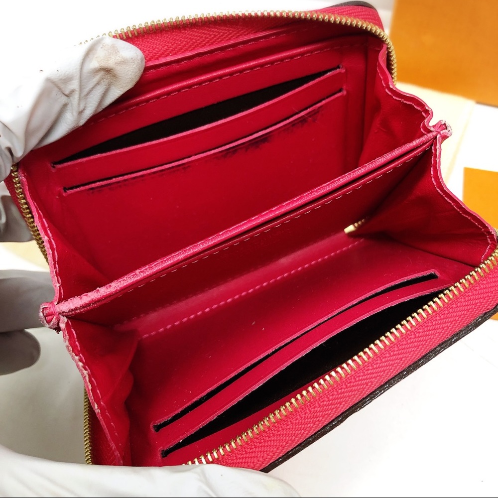 Sold Louis Vuitton Zippy Vernis Monogram wallet - Picture 9 of 16